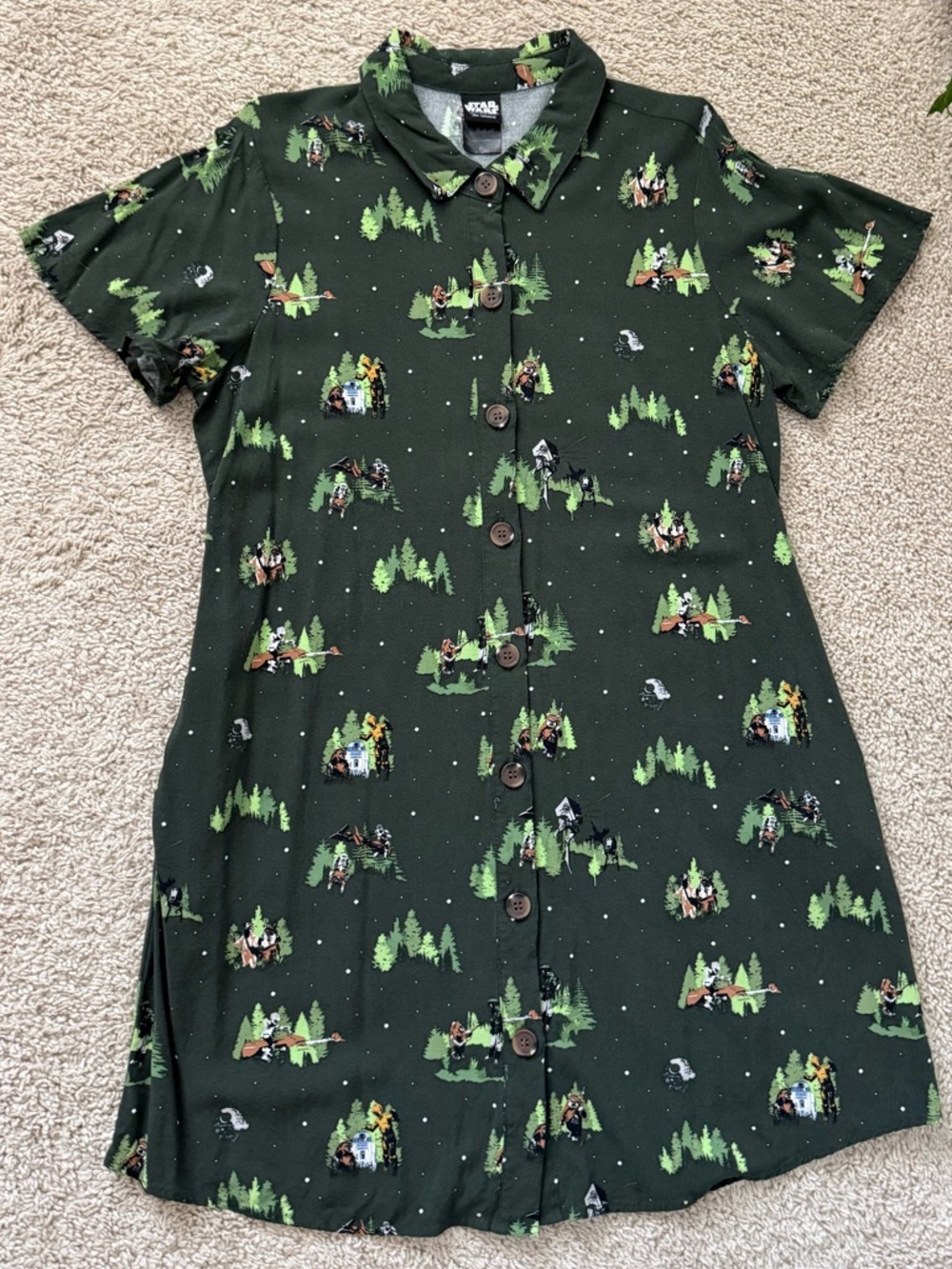 STAR WARS DRESS SHIRT WITH POCKETS HER UNIVERSE SIZE XL GREEN EWOK R2D2 C-3PO